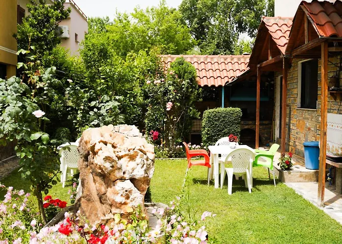 Apartment Aliaj Cozzy For 2